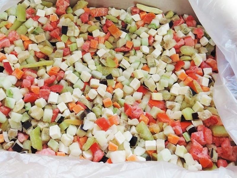 Смесь замороженных овощей «Овощное рагу» купить недорого мелким оптом в Москве по цене производителя