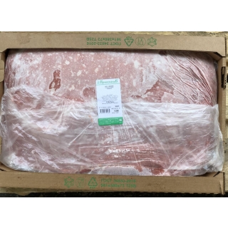 Мясо куриное механической обвалки «Приосколье» купить оптом в Москве по ценам производителя